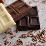 Chocolate branco, ao leite ou amargo: qual é o mais vantajoso para a saúde?