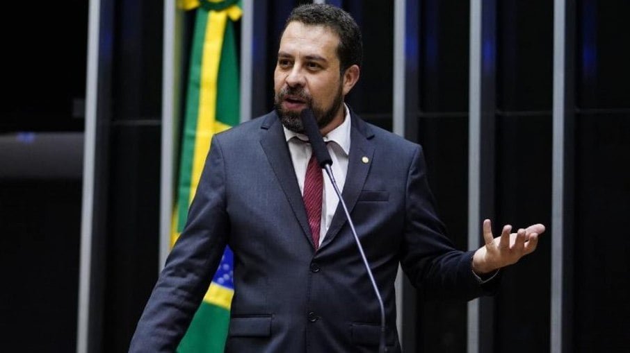 Boulos diz que acionará Conselho de Ética contra fala de Eduardo Bolsonaro