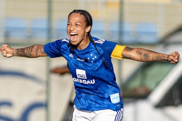 Byanca Brasil comanda goleada do Cruzeiro sobre o Atlético-MG