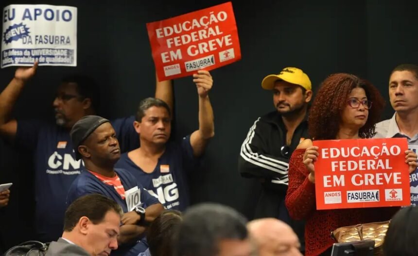 Educação: 360 unidades de ensino já aderiram à greve de servidores, diz sindicato