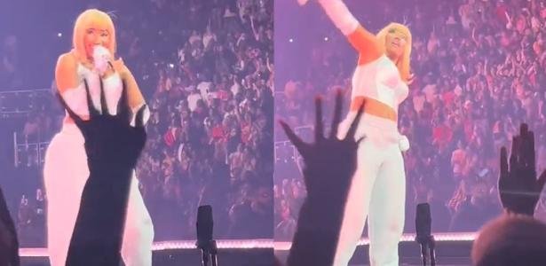 Cantora Nicki Minaj é atingida por objeto em show