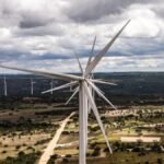 Qual distância é segura para uma torre eólica? O embate em Pernambuco sobre impactos da 'energia limpa'