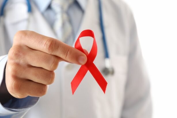 Cientistas anunciam sétimo paciente provavelmente curado do HIV no mundo