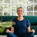 Mindfulness: entenda os benefícios da meditação que propõe observar os pensamentos