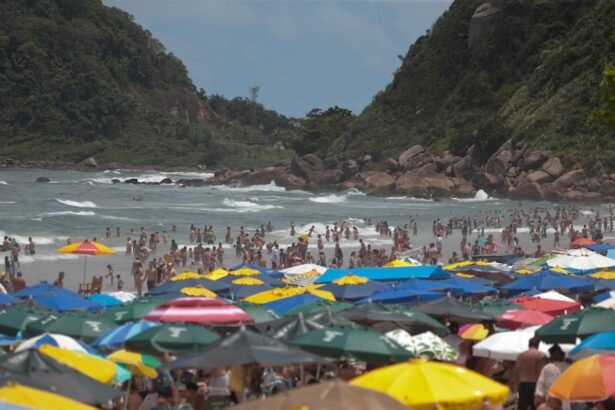 Turistas relatam ‘surto de virose’ no litoral de SP; casos passam de 2 mil no Guarujá